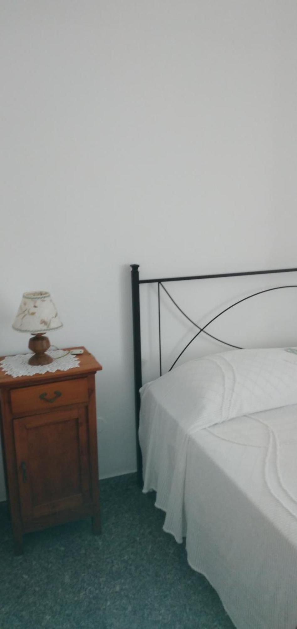 Hotel Ca Degli Ulivi Finale Ligure Habitación foto